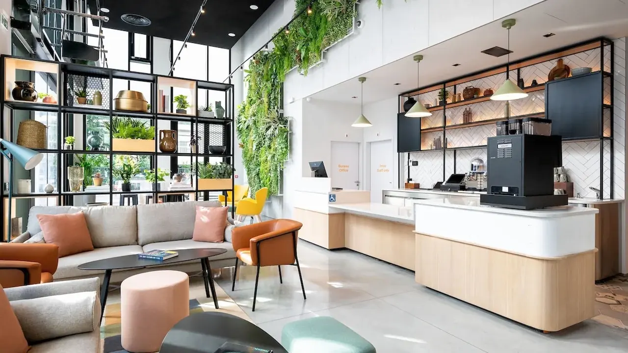 Staycity Aparthotels Paris La Defense
